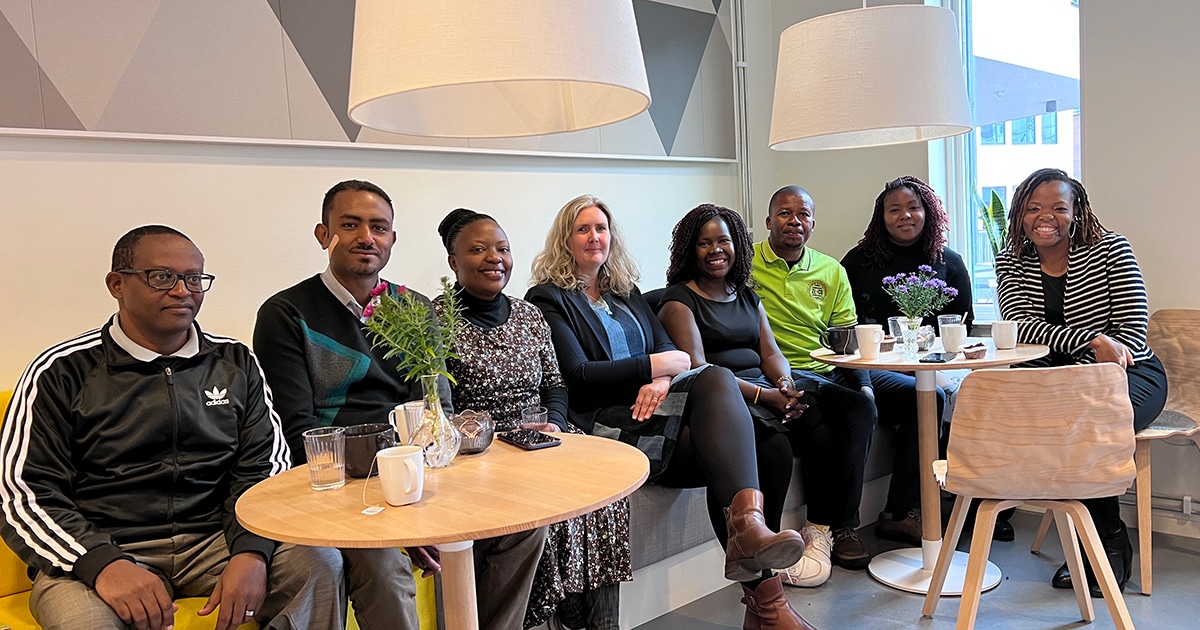 Participants and presenter at "Fika" during study visit at Karlstad Municipality.